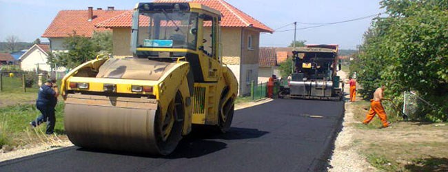 Први асфалт за бројне улице у Лазаревцу