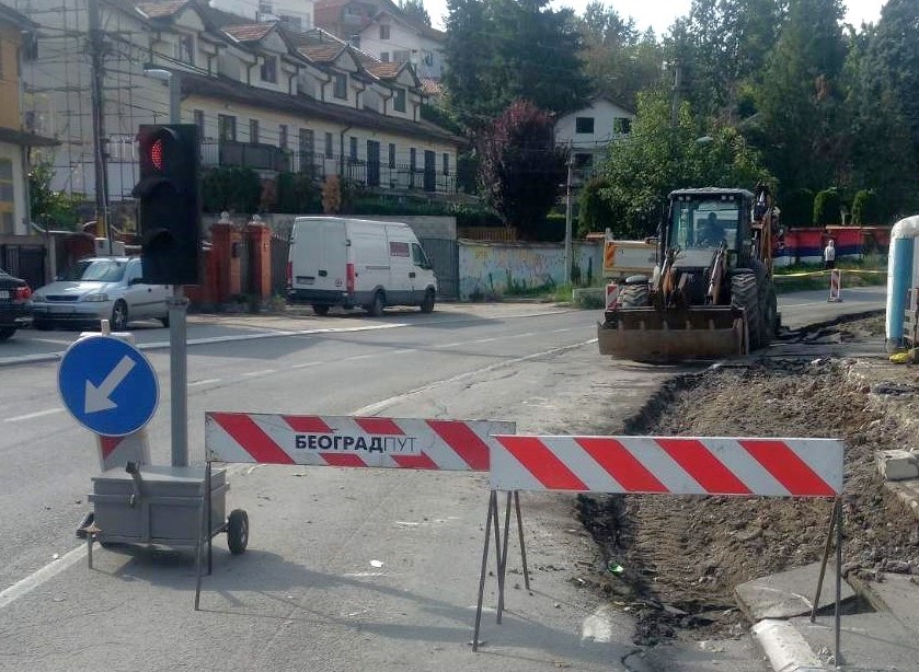 Почели радови на Пауновом брегу